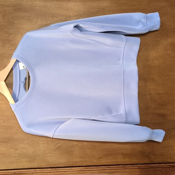 Bundle (2) All In Motion Bounce Fleece Cutout Sweatshirts Size M - Picture 2 of 8